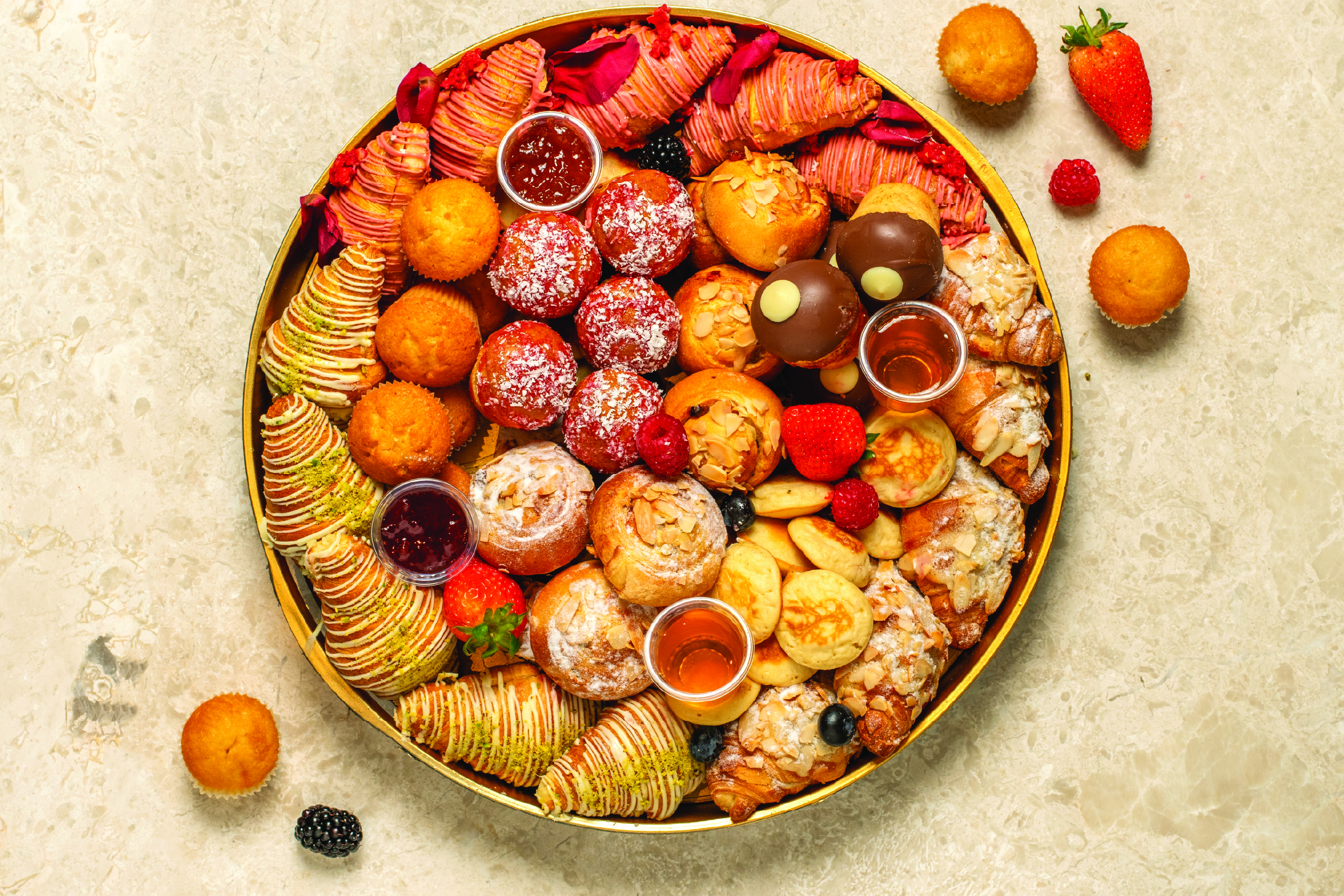 Sweet gathering platter