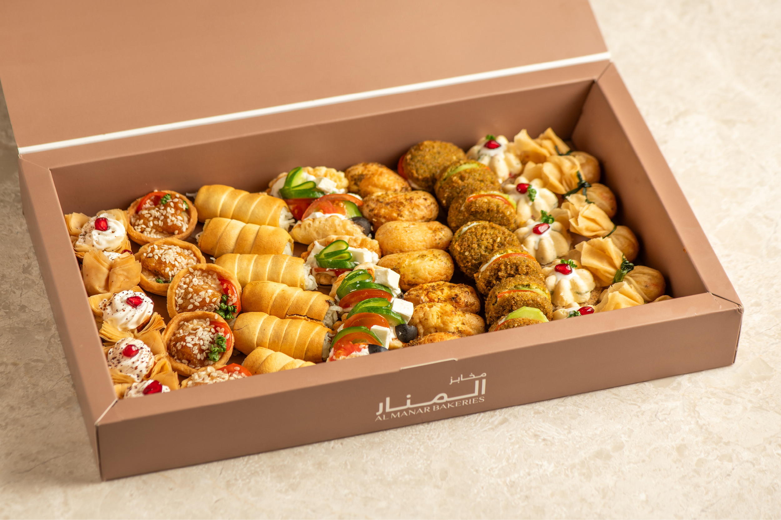 Classic canapé box